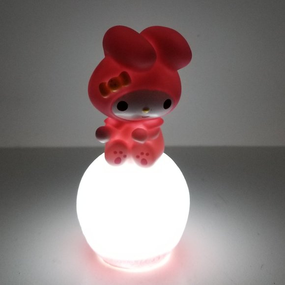 Melody Night light or cake toper 5" Tall by 2 1/2' aprox with Battery - Picture 1 of 14